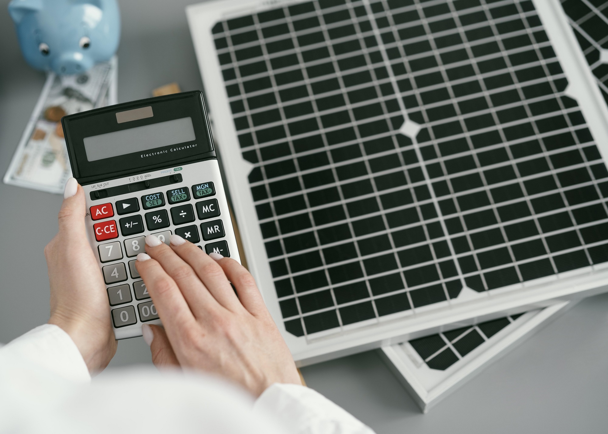 Calculating installation costs and savings for solar panels.